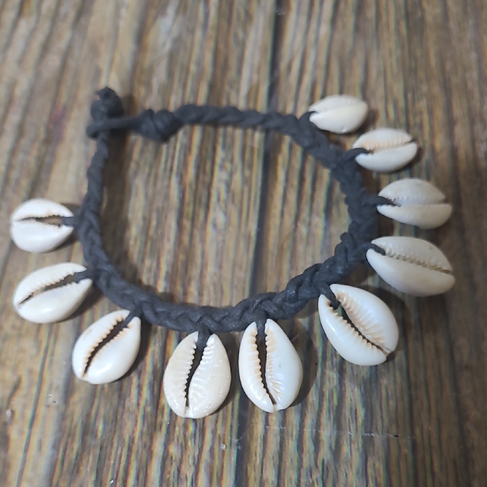 Cowrie Shell Bracelet with Leather Cord Clasp